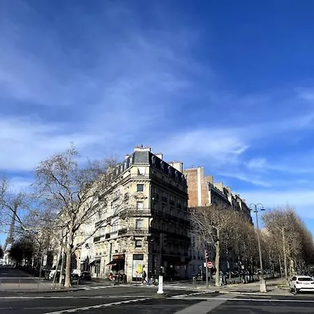Apartament Authentique Parisien Paryż